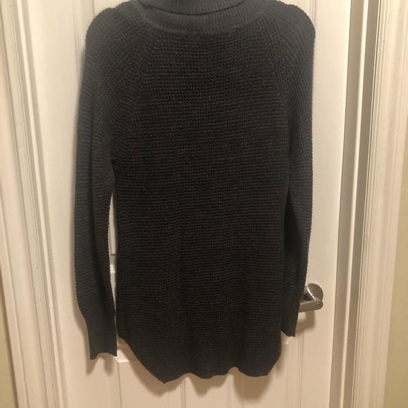Charcoal Grey knit Sweater. - Picture 4 of 4